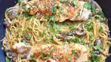 Easy One Pan Creamy Mushroom Chicken Pasta