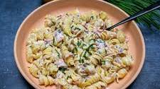 Easy Smoked Salmon Pasta with Philadelphia