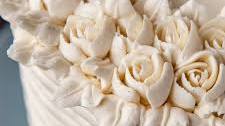 Easy Vanilla Bean Buttercream Frosting