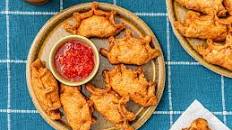 Empanadas de Queso (Argentine Cheese Empanadas)
