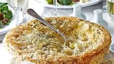 Filo-crusted smoked haddock, cheese & leek pie