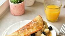 Fluffy banana oat omelette
