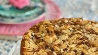Forrest Fruit Crumble Cake