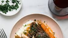 Garlic Braised Short Ribs