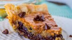 Gooey Chocolate Chip Cookie Pie