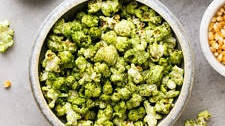HEALTHY GREEN MATCHA POPCORN