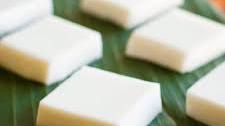 Haupia (Hawaiian Coconut Pudding)