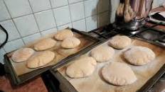 Healthy Whole Wheat Pita Bread (No Oil or Sugar)