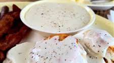 Homemade Country White Gravy Recipe