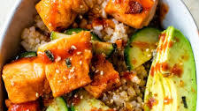 Honey Sriracha Roasted Salmon Rice Bowls