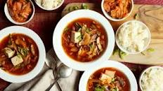 Kimchi Jjigae (Korean Kimchi Soup)