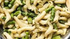Lemon Garlic Asparagus Pasta