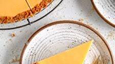 Lemon Pie with 3 Ingredient Filling