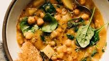 Lemony Chickpea Soup with Spinach & Potatoes