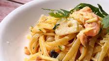 Linguine Aglio e Olio with Salmon