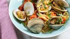 Linguine with Clams, Cherry Tomatoes and Basil