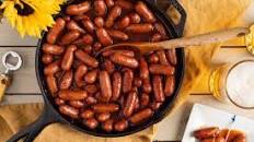 Little Smoked Sausages In Grape Jelly And Chili Sauce