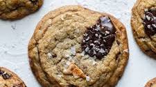 Mango Dark Chocolate Chunk Cookies