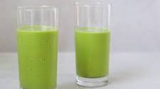 Mango, Pineapple, and Spinach Smoothie
