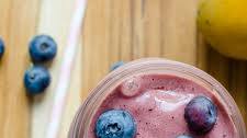Mango-berry protein smoothie