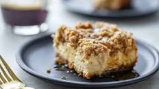 Maple Streusel Cheesecake Bars