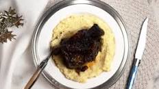 Mary’s Favorite Slow-Braised Short Ribs in Red Wine