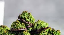 Matcha Coconut Macaroons