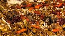 Matcha Granola & Goji Berries