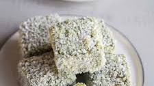 Matcha Lamington