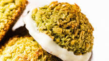 Matcha coconut macaroons