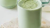 Matcha green tea smoothie with banana & honey