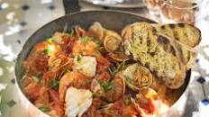 Mediterranean fish stew with garlic toasts
