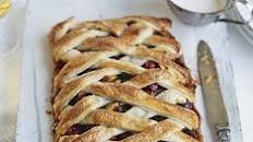 Mincemeat, apple & cranberry lattice tart