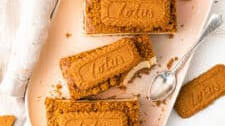 No-Bake Biscoff Cheesecake Bars