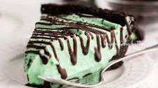 No Bake Mint Chocolate Pie