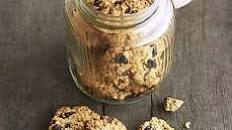Oatmeal raisin cookies