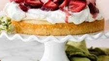 One Layer Strawberry Shortcake Cake