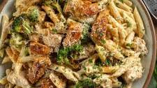 One Pot Cajun Chicken and Broccoli Alfredo