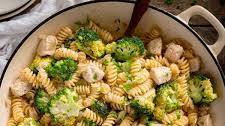 One Pot Chicken and Broccoli Pasta