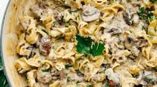 One Pot Ground Beef Stroganoff