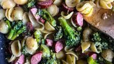One Pot Smoked Sausage Broccoli Pasta