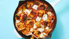 One-Pot Spinach & Ricotta Ravioli Florentine with Marinara Sauce