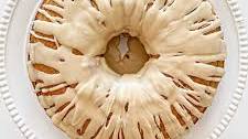 PUMPKIN SPICE BUNDT CAKE WITH MAPLE SYRUP GLAZE