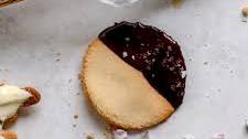 Paleo Shortbread Cookies