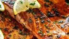 Pan Seared Salmon with Lemon Garlic Butter Sauce