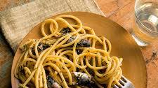 Pasta With Sardines, Bread Crumbs and Capers