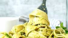 Pasta with Avocado and Spinach Sauce