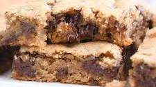 Peanut Butter Chocolate Chip Bars
