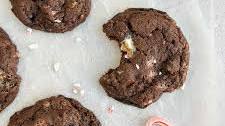 Peppermint Hot Chocolate Cookies