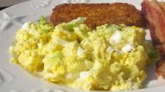 Perfect Microwaved Scrambled Eggs and Cheese for One.